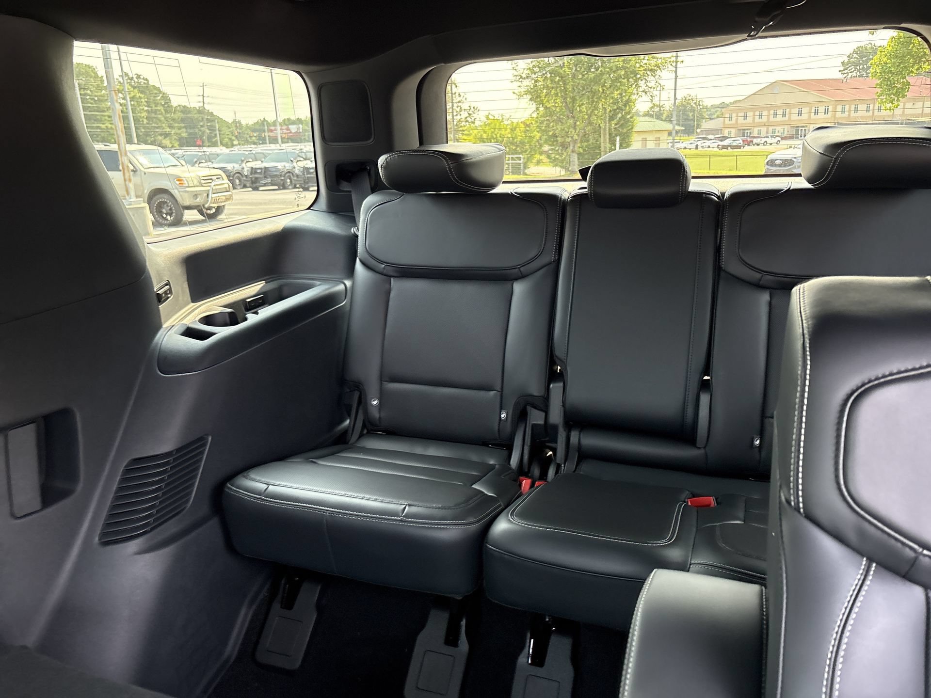 New 2027 Ford Expedition Platinum w/ Stealth Appearance Package RWD image 21