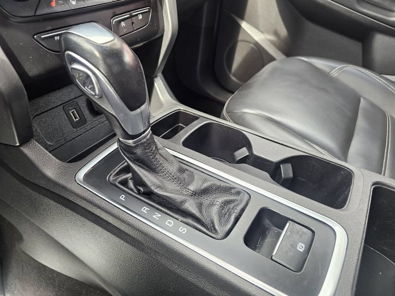 Used 2019 Ford Escape SEL AWD/4WD image 46