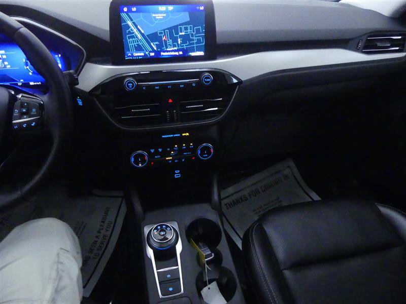 Used 2022 Ford Escape SEL w/ Technology Package FWD image 13
