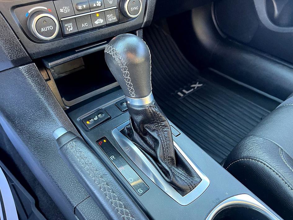 Used 2020 Acura ILX w/ Premium & A-SPEC Package image 21