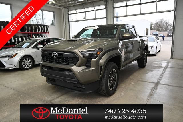 Certified 2025 Toyota Tacoma TRD Sport AWD/4WD image 1