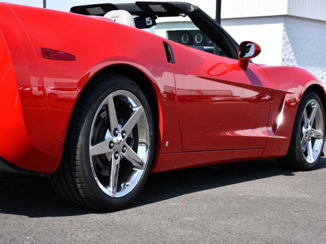 Used 2007 Chevrolet Corvette Convertible w/ Preferred Equipment Group image 8
