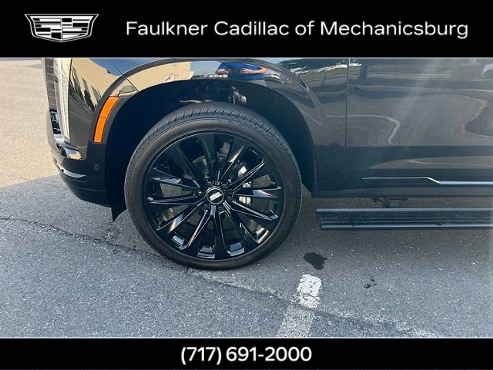Certified 2026 Cadillac Escalade ESV Platinum Sport w/ LPO, ONYX Package AWD/4WD image 37