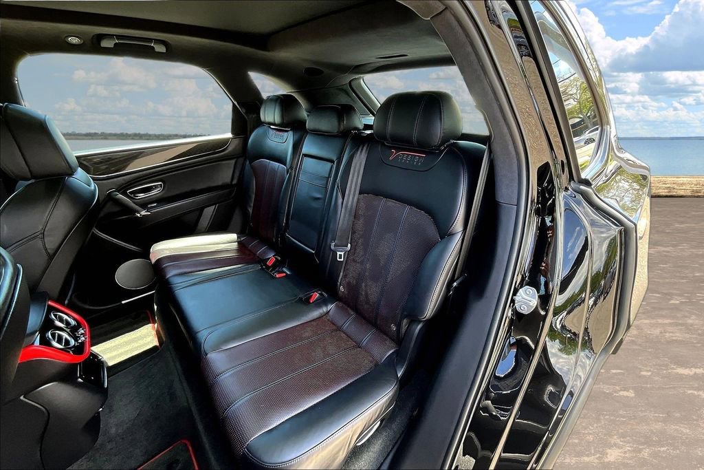 Used 2020 Bentley Bentayga AWD/4WD image 22
