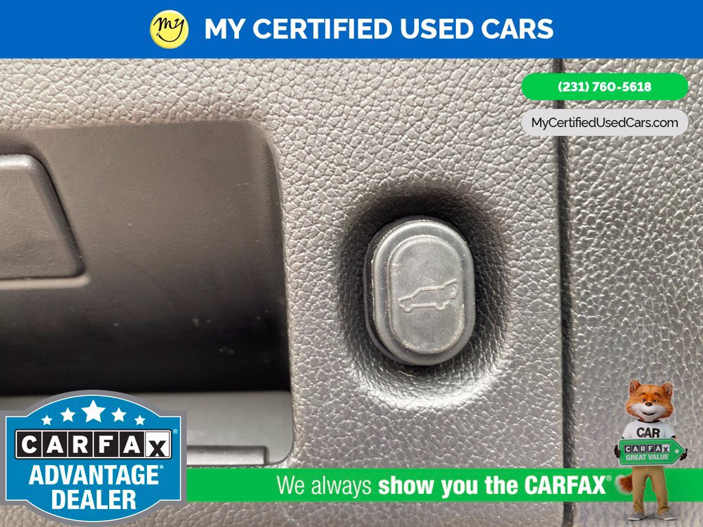 Used 2018 Chevrolet Tahoe LT w/ Luxury Package AWD/4WD image 23
