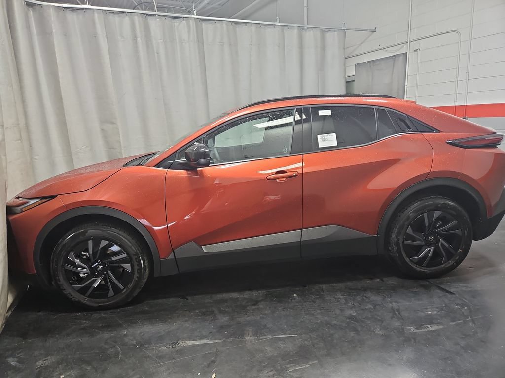 New 2026 Toyota C-HR AWD/4WD image 5