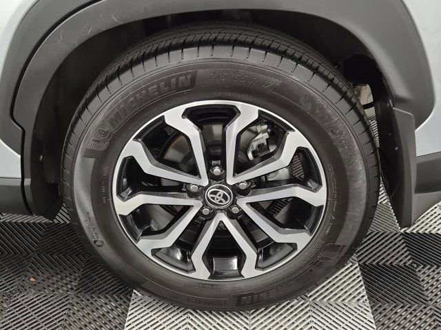 Used 2024 Toyota Corolla Cross SE image 10