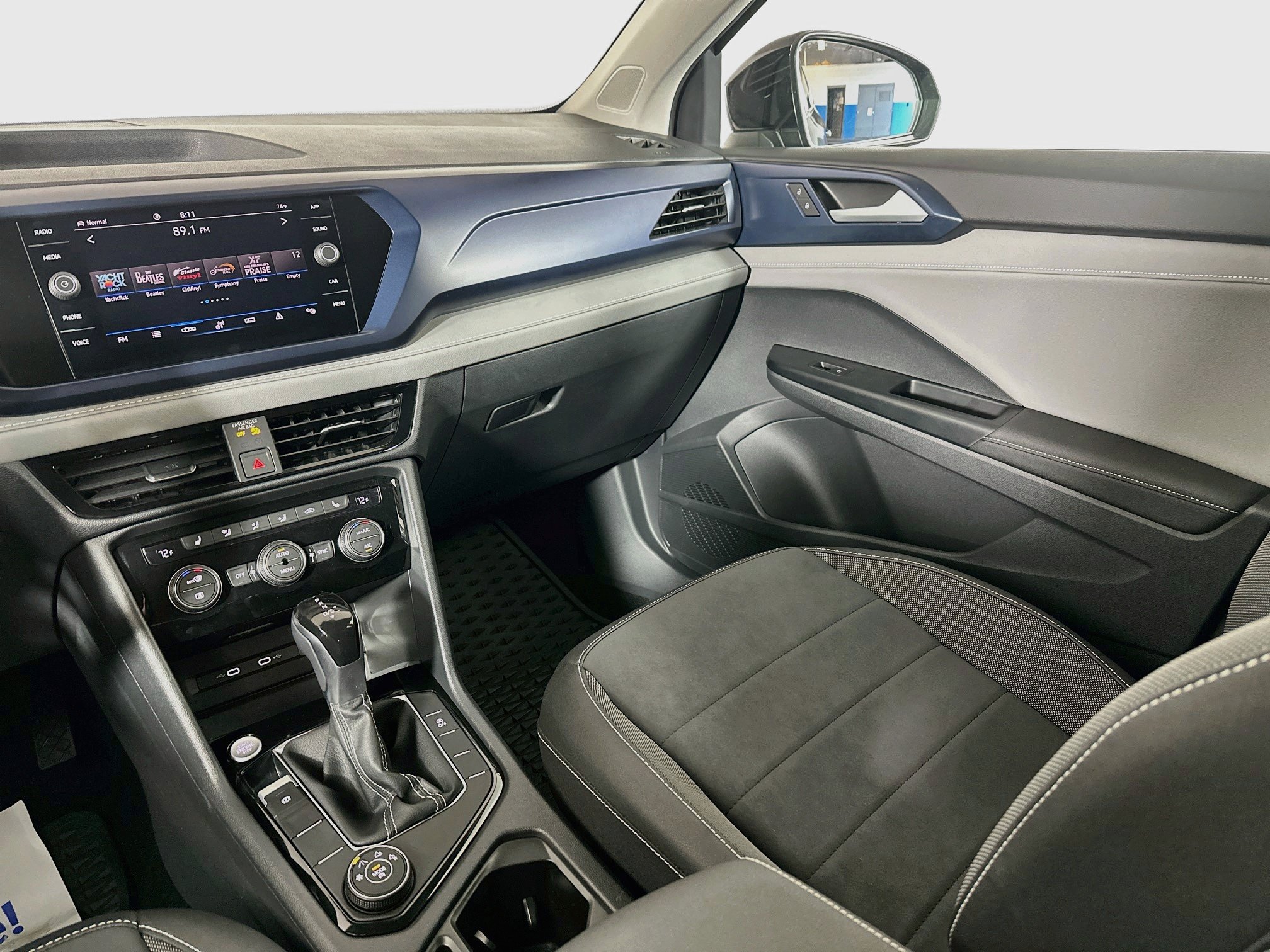 Certified 2024 Volkswagen Taos SE AWD/4WD image 21