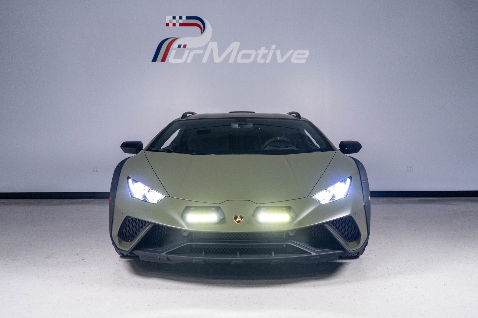 Used 2024 Lamborghini Huracan Sterrato AWD/4WD image 46