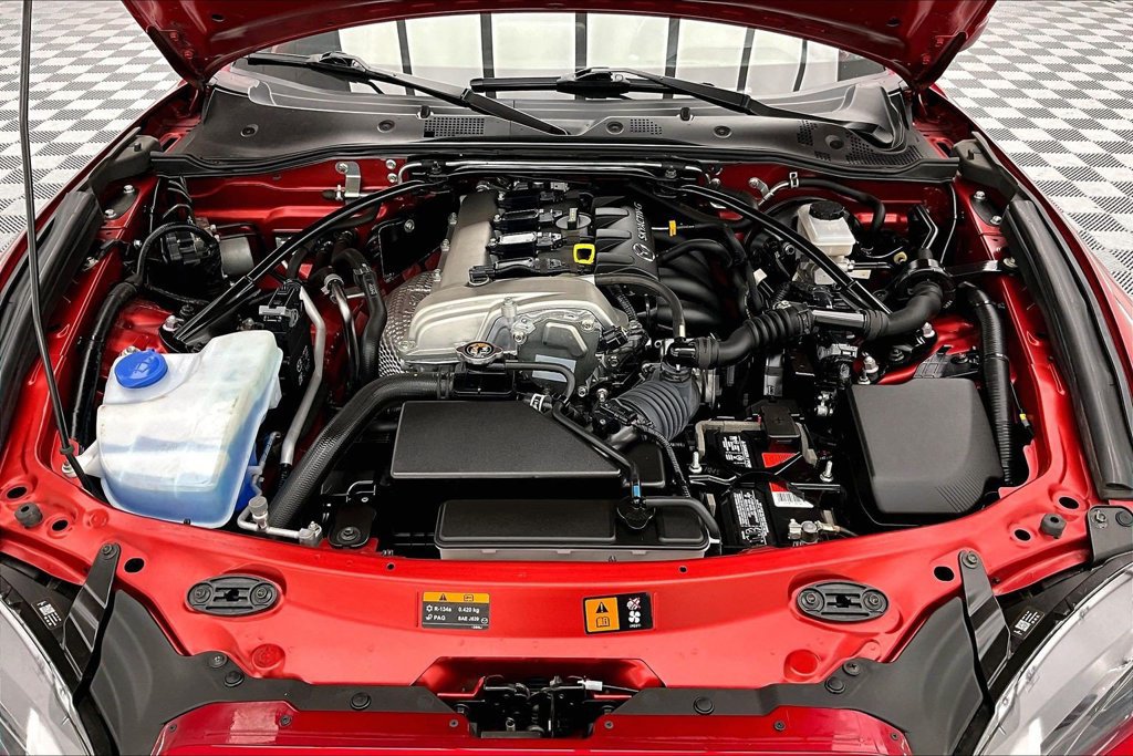 Used 2021 MAZDA MX-5 Miata RF Grand Touring RWD image 9