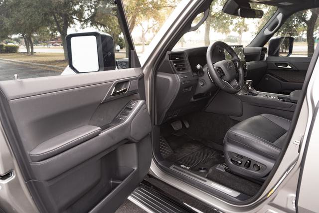 Used 2025 Lexus GX 550 550 Luxury image 11