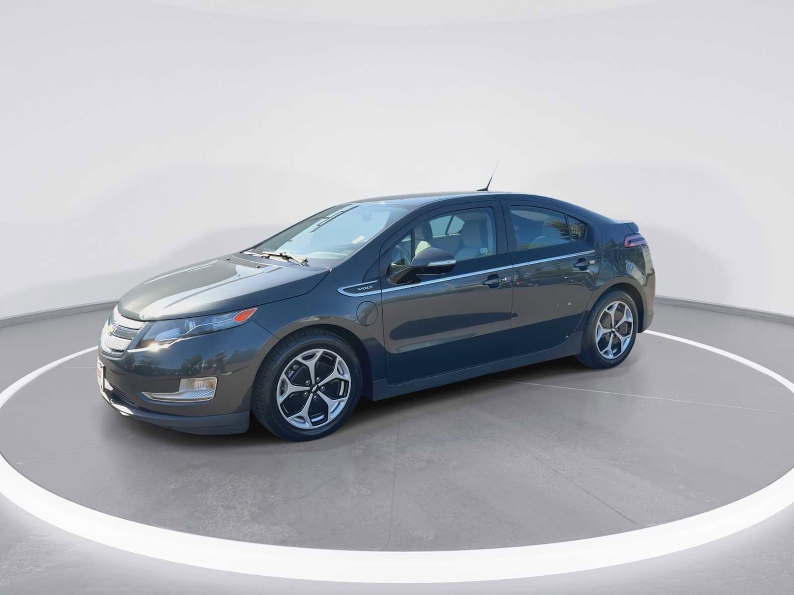 Used 2014 Chevrolet Volt w/ Enhanced Safety Package 1 FWD image 4