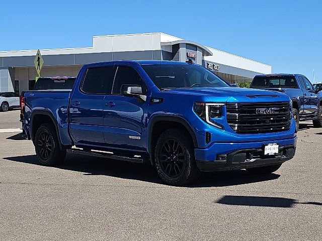 Used 2022 GMC Sierra 1500 Elevation w/ Elevation Premium Package AWD/4WD image 2