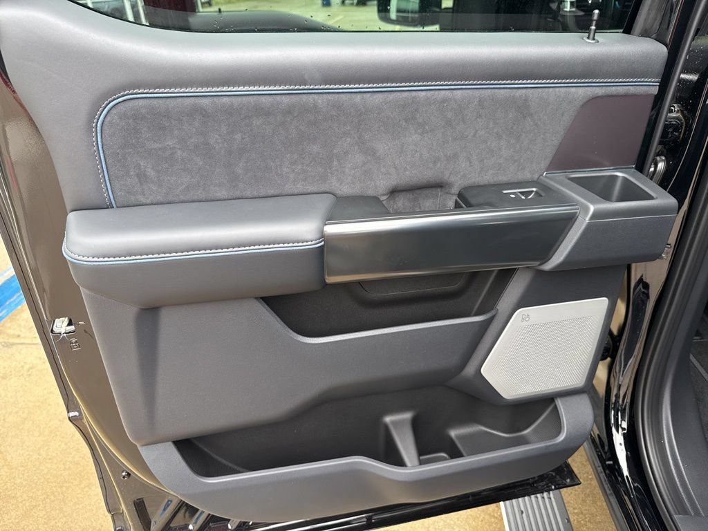 New 2026 Ford F350 Platinum AWD/4WD image 9