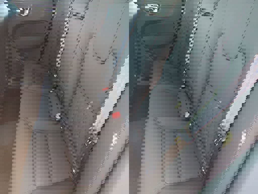 New 2026 Volvo XC60 B5 Plus w/ Protection Package Premier image 19