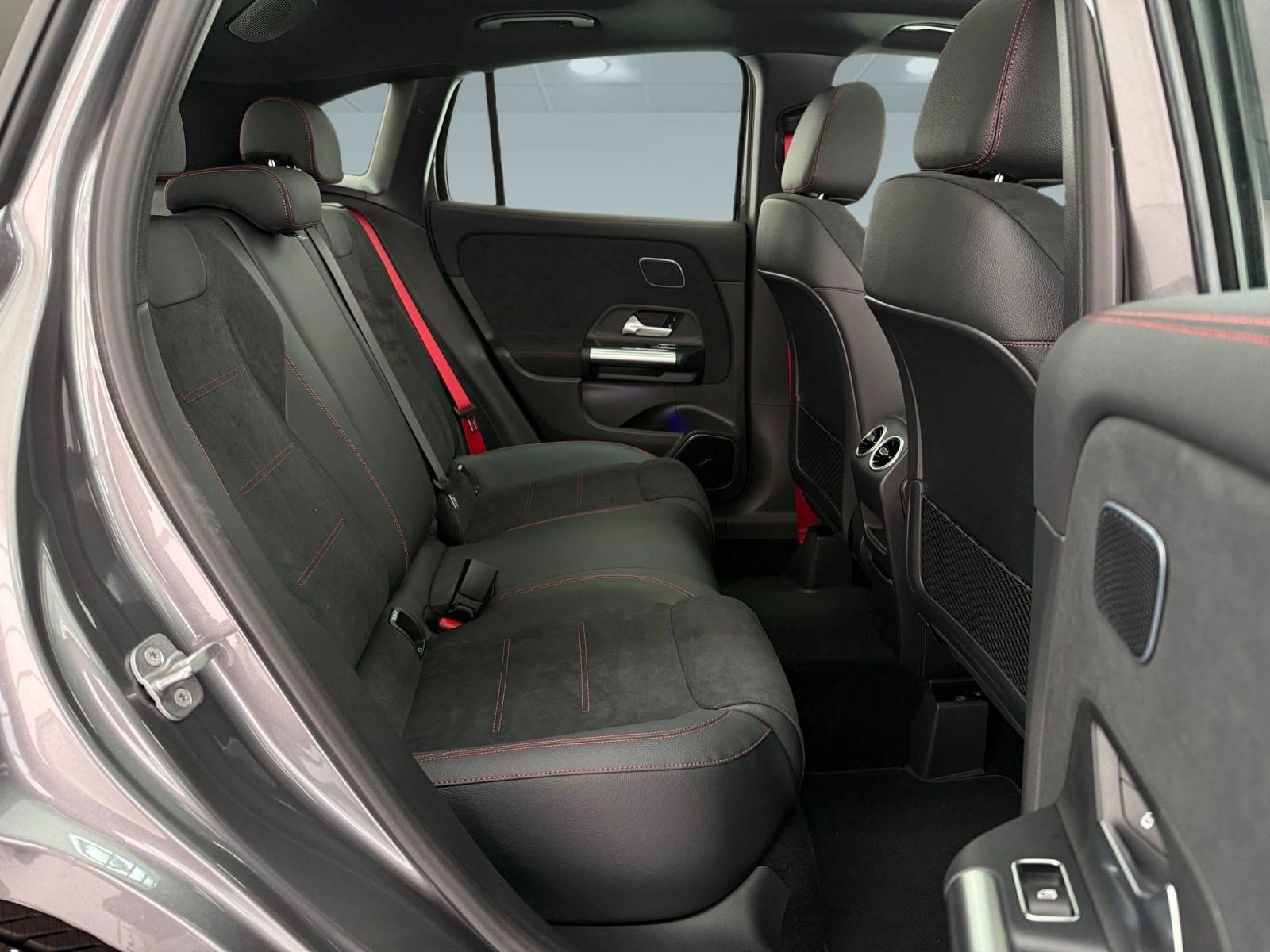 New 2026 Mercedes-Benz GLA 35 AMG 4MATIC image 24