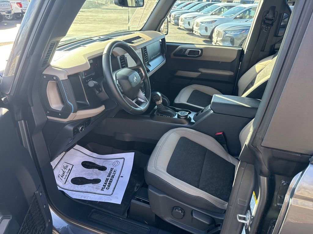 Used 2023 Ford Bronco Wildtrak image 16