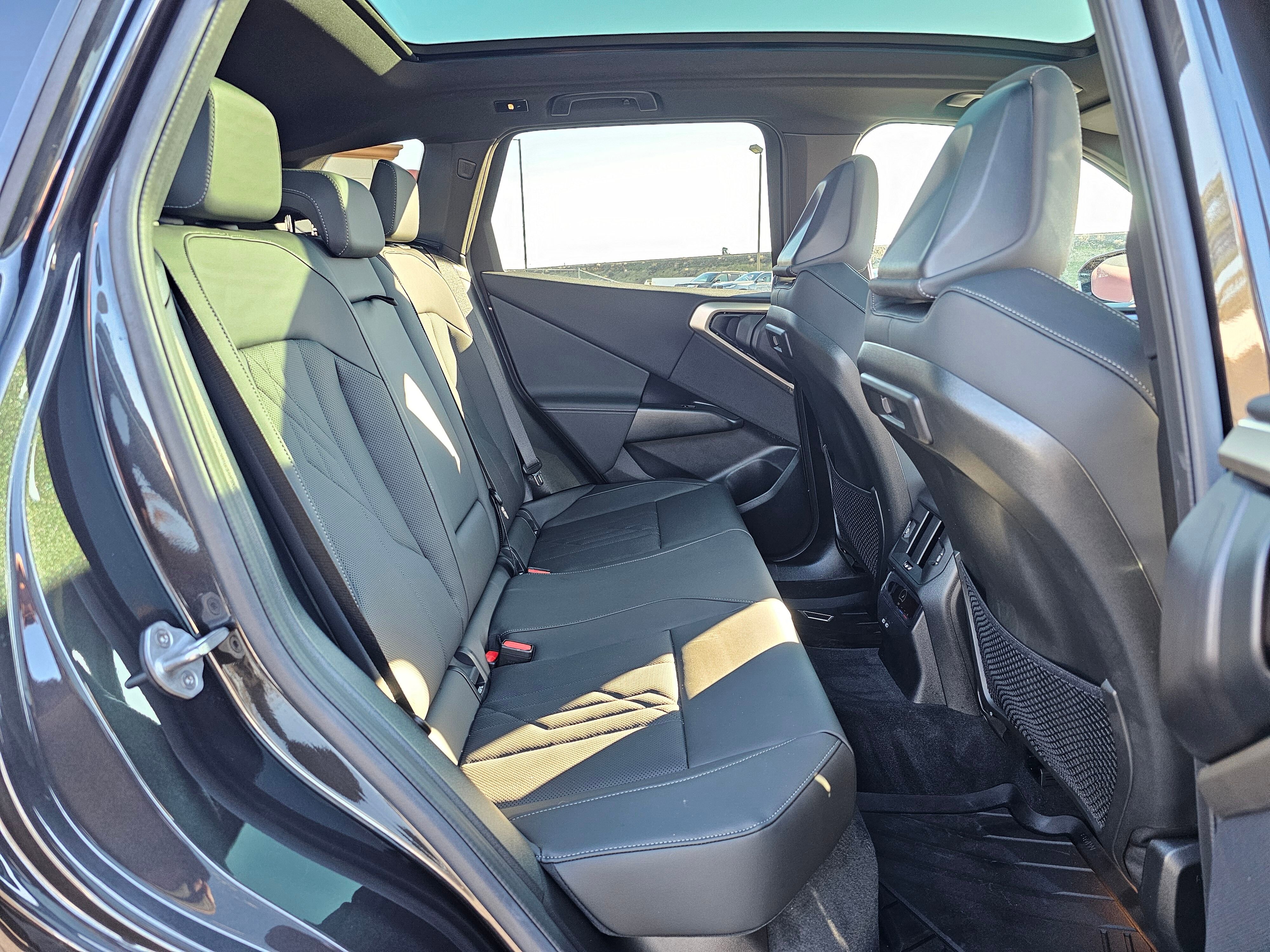 Used 2025 BMW X3 xDrive30i w/ Convenience Package image 14