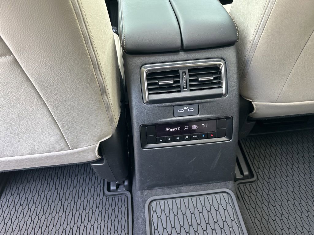 Used 2025 MAZDA CX-90 3.3 Turbo w/ Preferred Package image 32