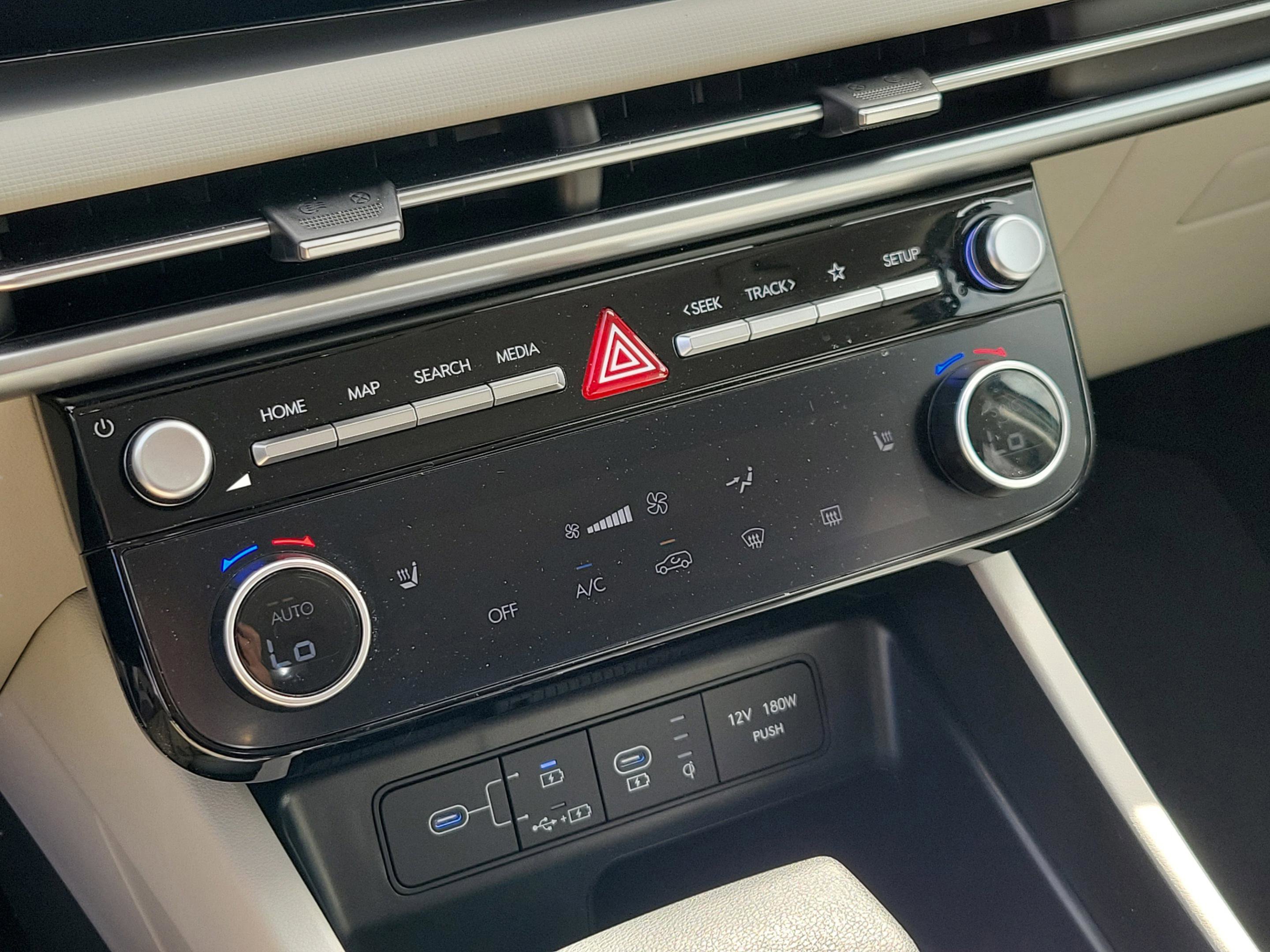 Certified 2025 Hyundai Tucson SEL image 24