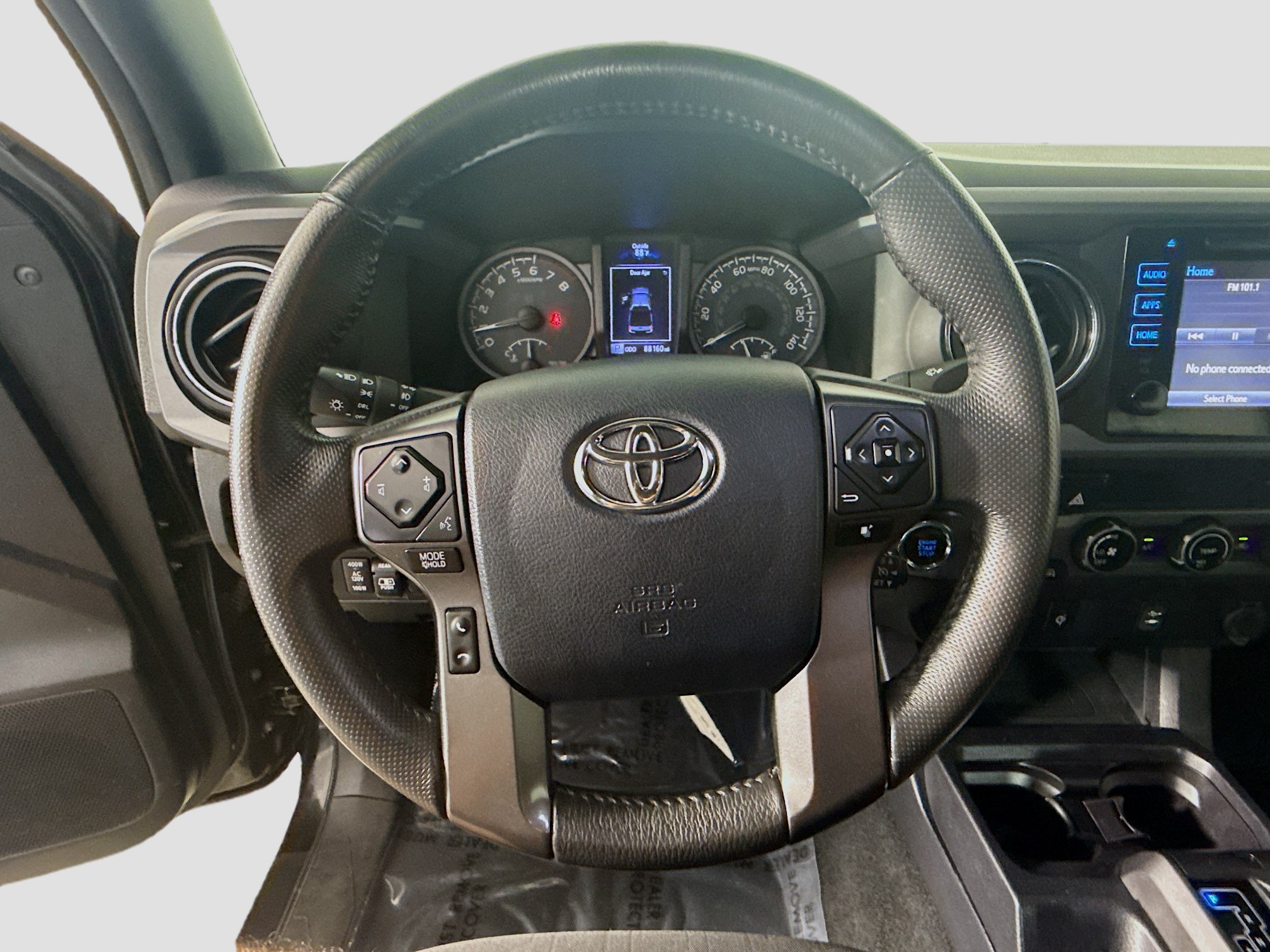 Used 2017 Toyota Tacoma TRD Off-Road w/ Tow Package (A/T) AWD/4WD image 13