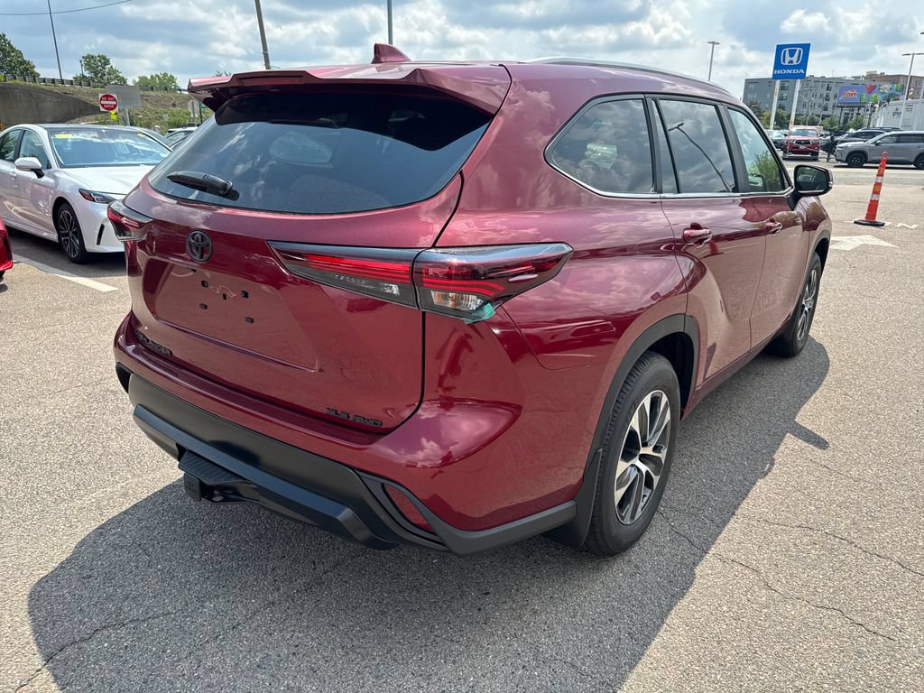 New 2026 Toyota Highlander XLE AWD/4WD image 7