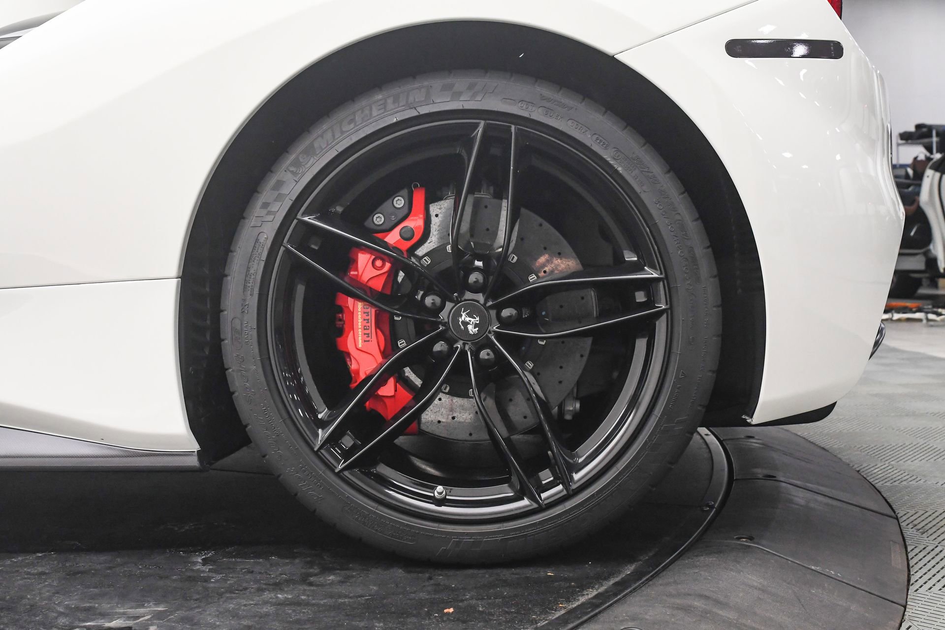 Used 2016 Ferrari 488 GTB image 32