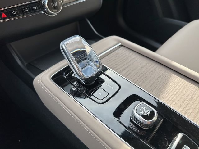 New 2026 Volvo XC90 T8 Plus w/ Protection Package Premier image 15