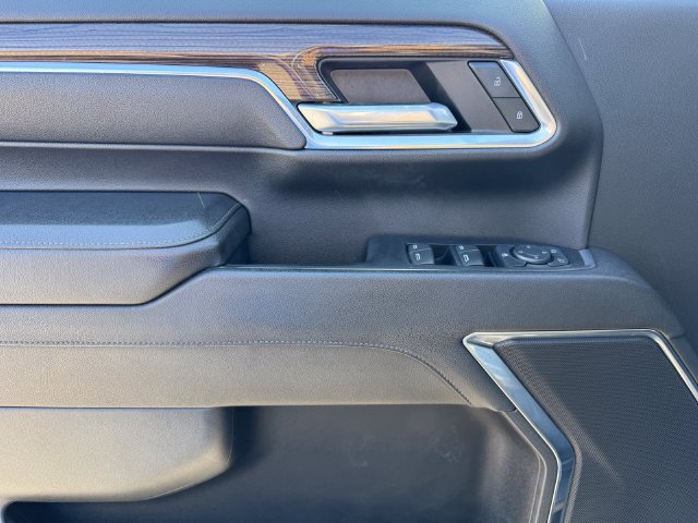 Certified 2024 Chevrolet Silverado 2500 LT w/ Convenience Package RWD image 16