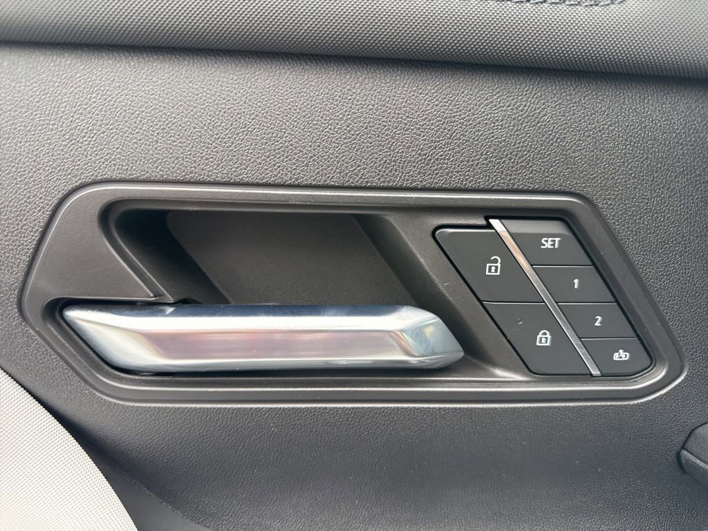 Used 2024 GMC Hummer EV 2X w/ Extreme Off-Road Package image 11