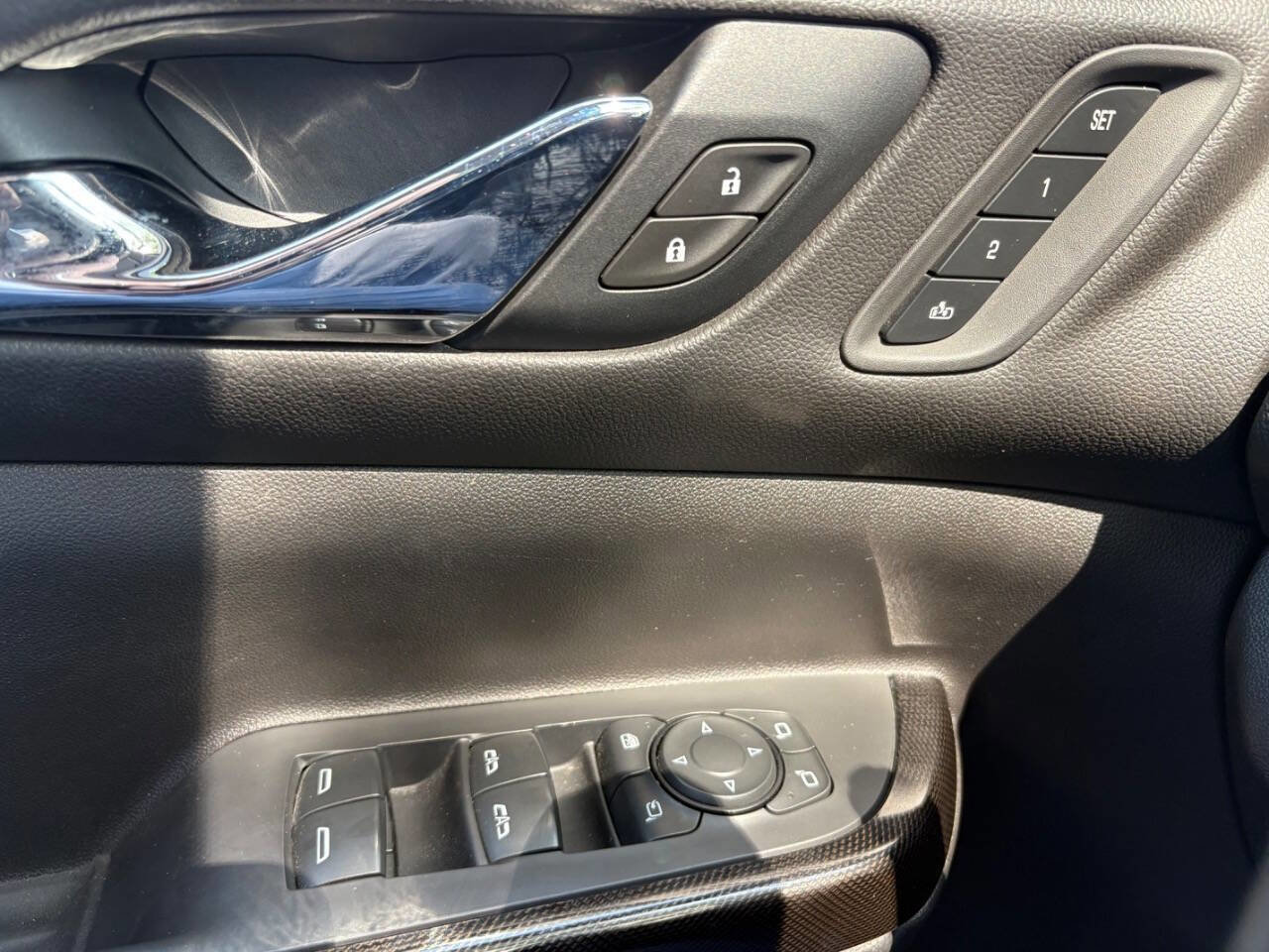 Used 2021 GMC Acadia AT4 w/ Technology Package AWD/4WD image 11