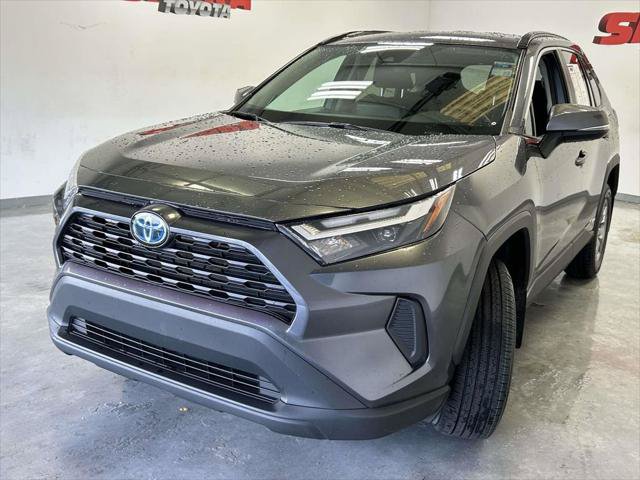 Certified 2024 Toyota RAV4 LE AWD/4WD image 7