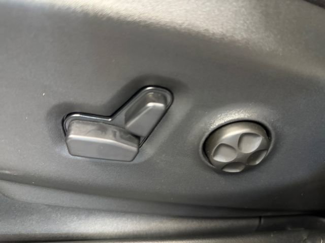 New 2026 Chrysler Pacifica Select image 23