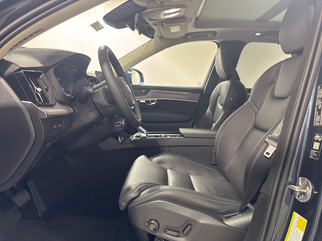 New 2026 Volvo XC90 T8 Ultra w/ Lounge Package AWD/4WD image 19