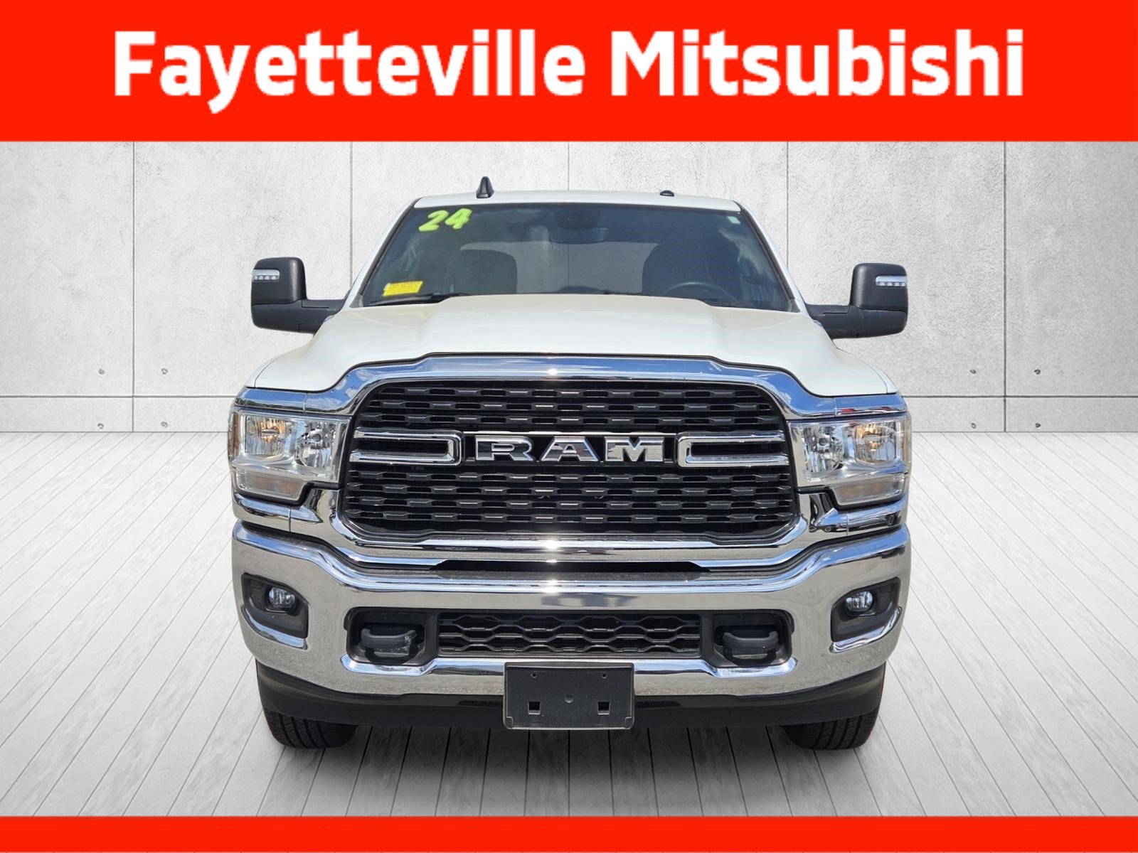Used 2024 RAM 2500 Big Horn AWD/4WD image 2
