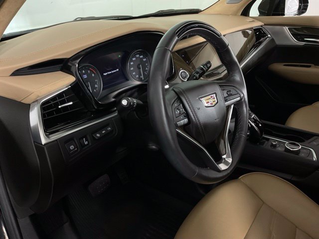 Certified 2025 Cadillac XT6 Premium Luxury w/ Platinum Package AWD/4WD image 16