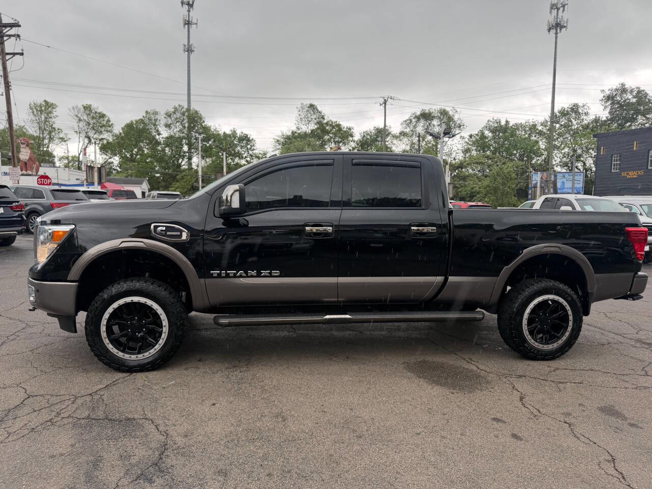 Used 2018 Nissan Titan Platinum Reserve w/ Platinum Utility Package AWD/4WD image 5