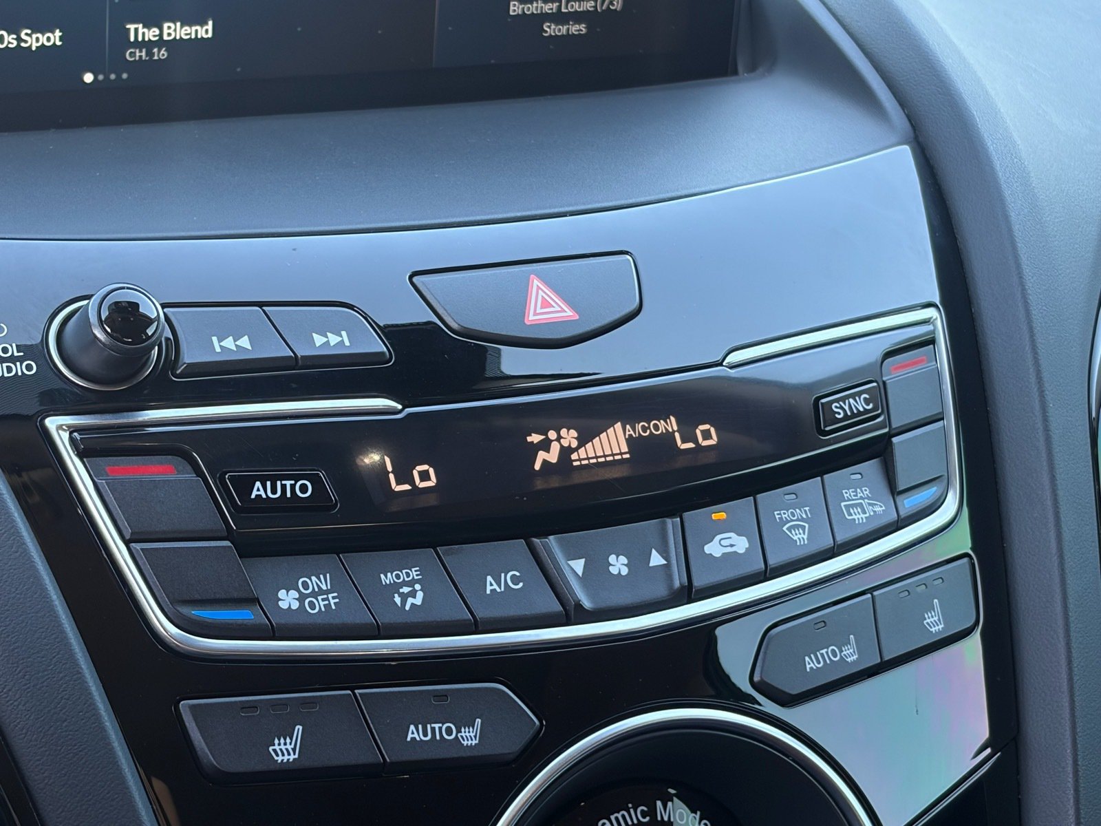 Used 2021 Acura RDX w/ Technology Package FWD image 24