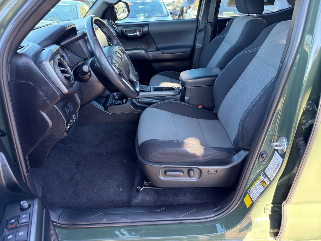 Used 2021 Toyota Tacoma TRD Sport image 17