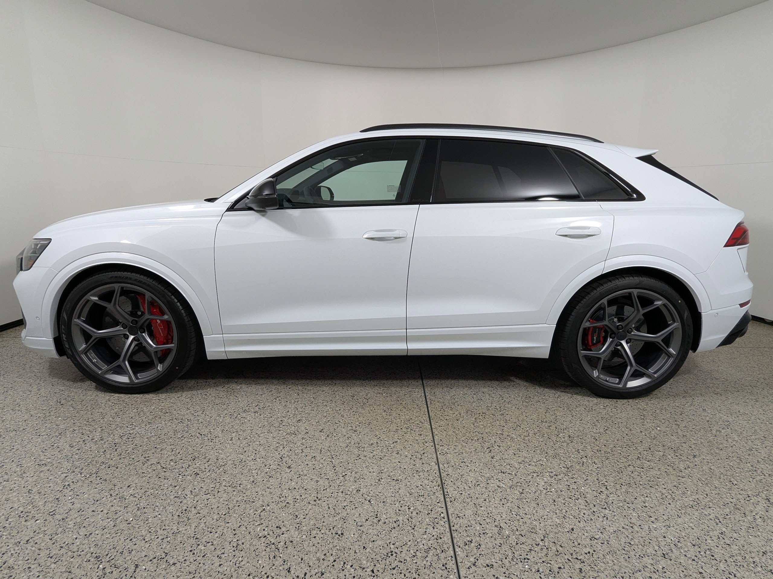 New 2026 Audi RS Q8 performance image 4