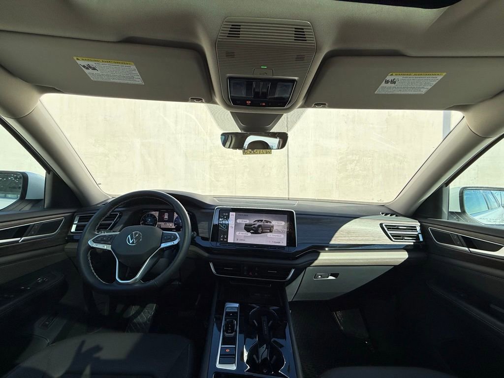 Certified 2025 Volkswagen Atlas SEL image 4