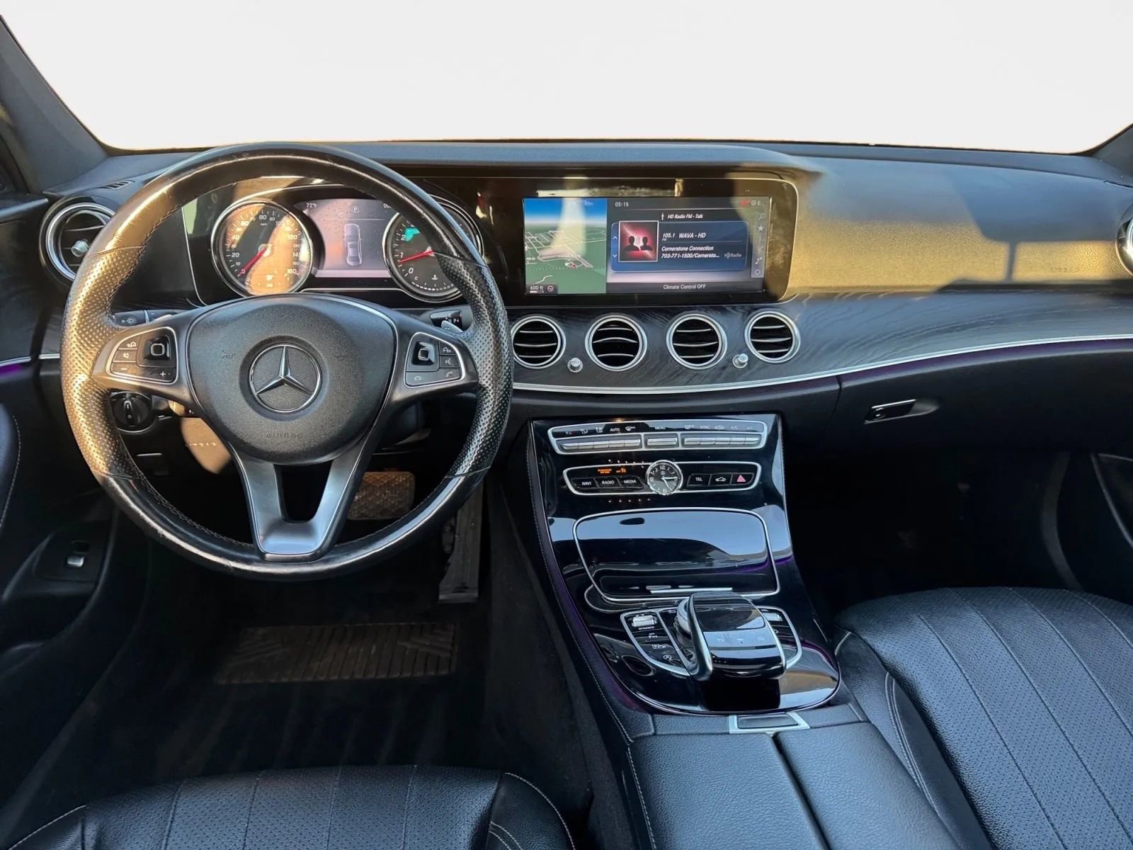 Used 2017 Mercedes-Benz E 300 4MATIC image 13