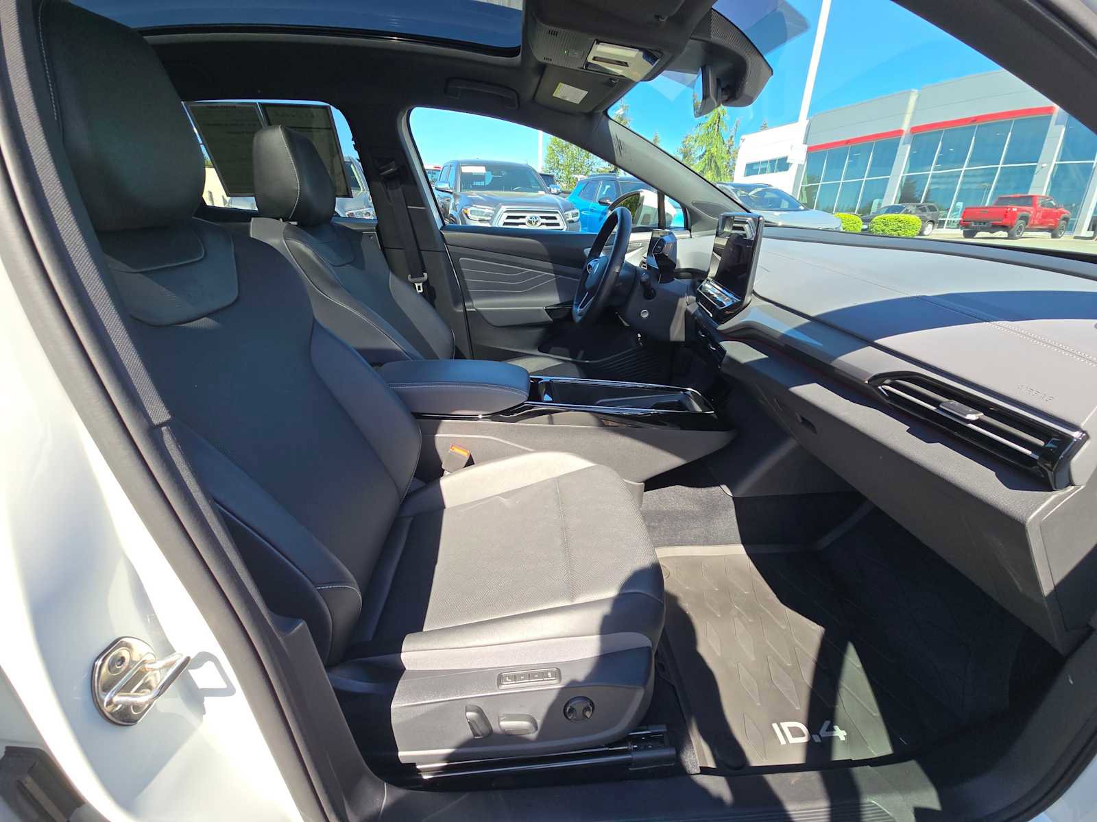 Used 2023 Volkswagen ID.4 Pro S AWD/4WD image 11