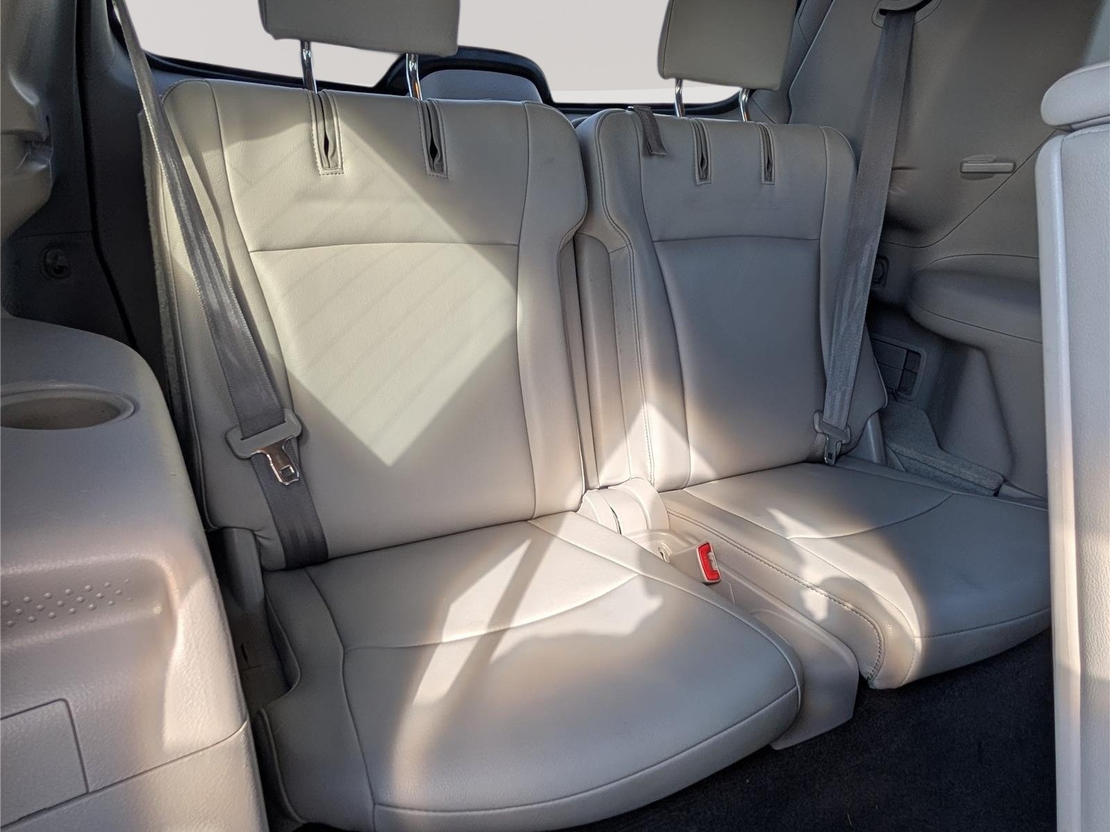 Used 2012 Toyota Highlander Limited w/ Tow Pkg AWD/4WD image 13
