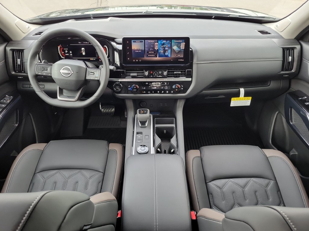 New 2026 Nissan Pathfinder Platinum AWD/4WD image 18
