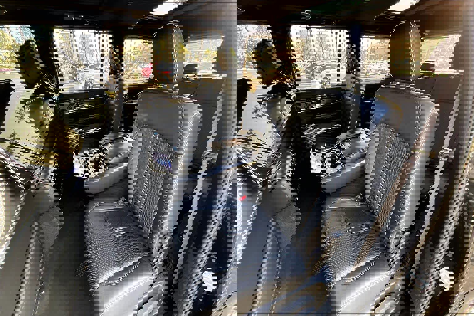 Used 2022 Jeep Grand Wagoneer Series II w/ Premium Group II image 17