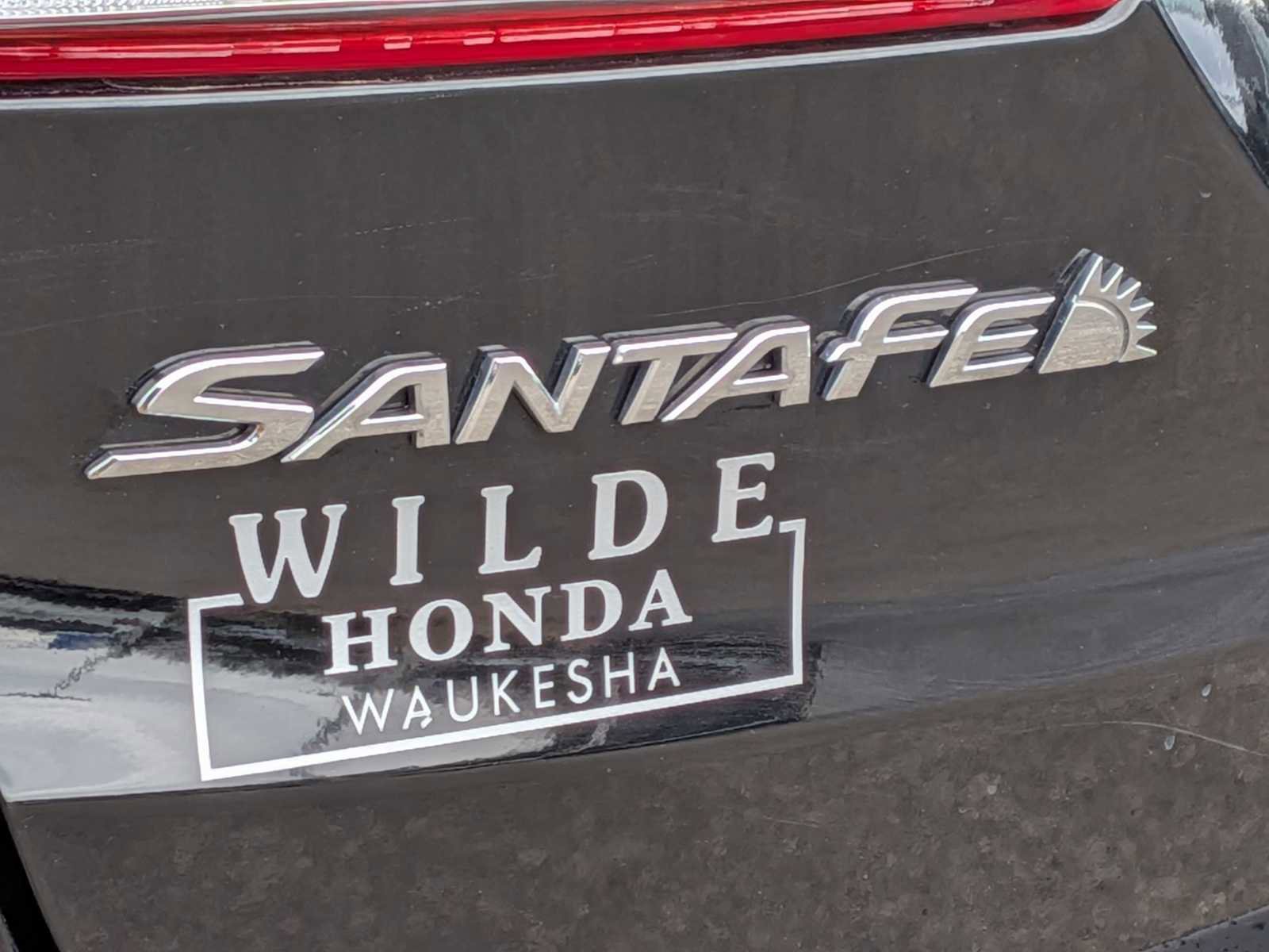 Used 2018 Hyundai Santa Fe AWD w/ SE Ultimate Tech Package 03 image 12