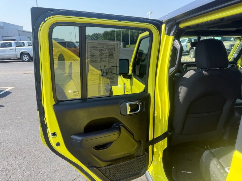 Used 2023 Jeep Gladiator Sport AWD/4WD image 38