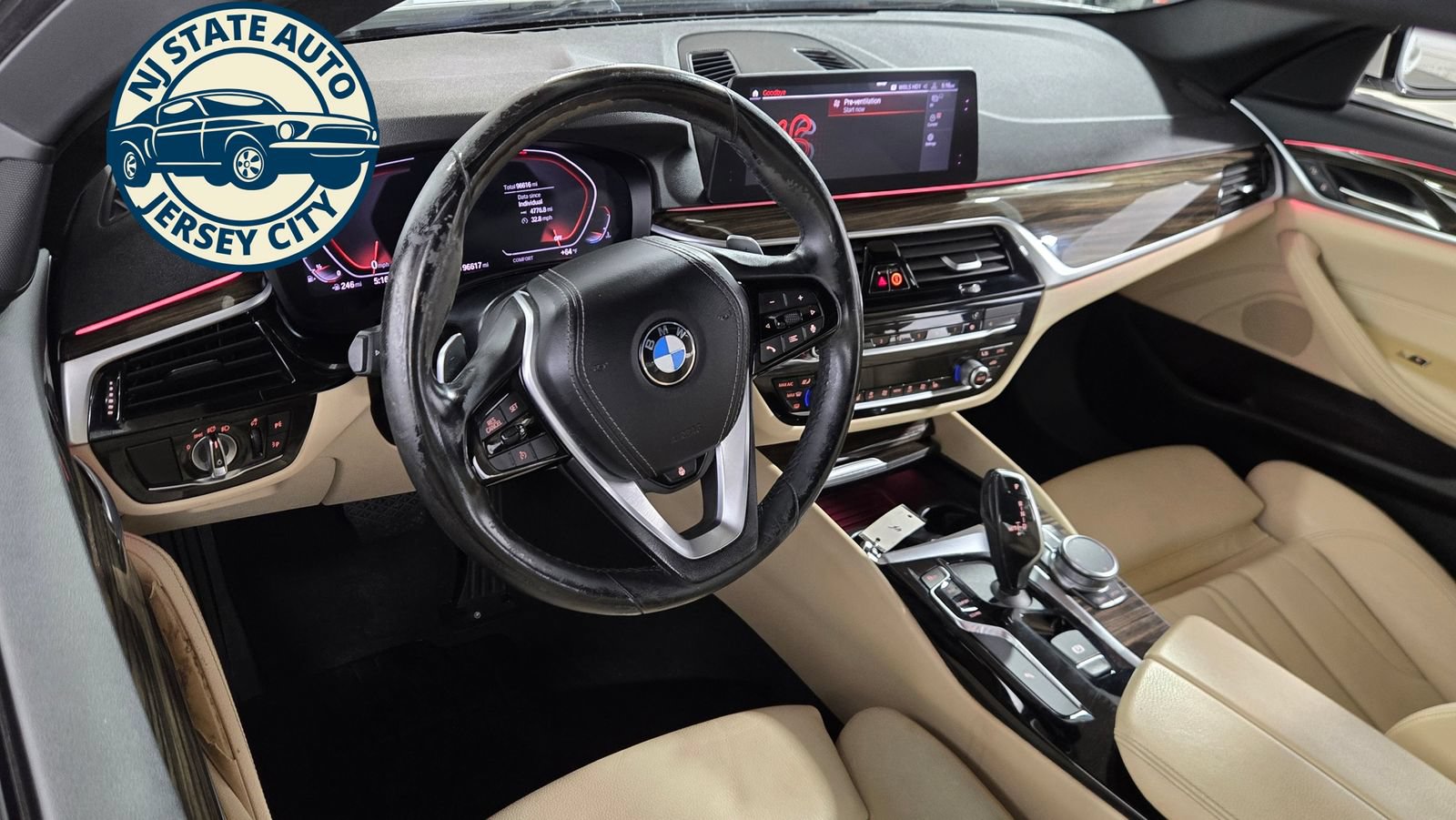 Used 2020 BMW 530i w/ Convenience Package RWD image 16