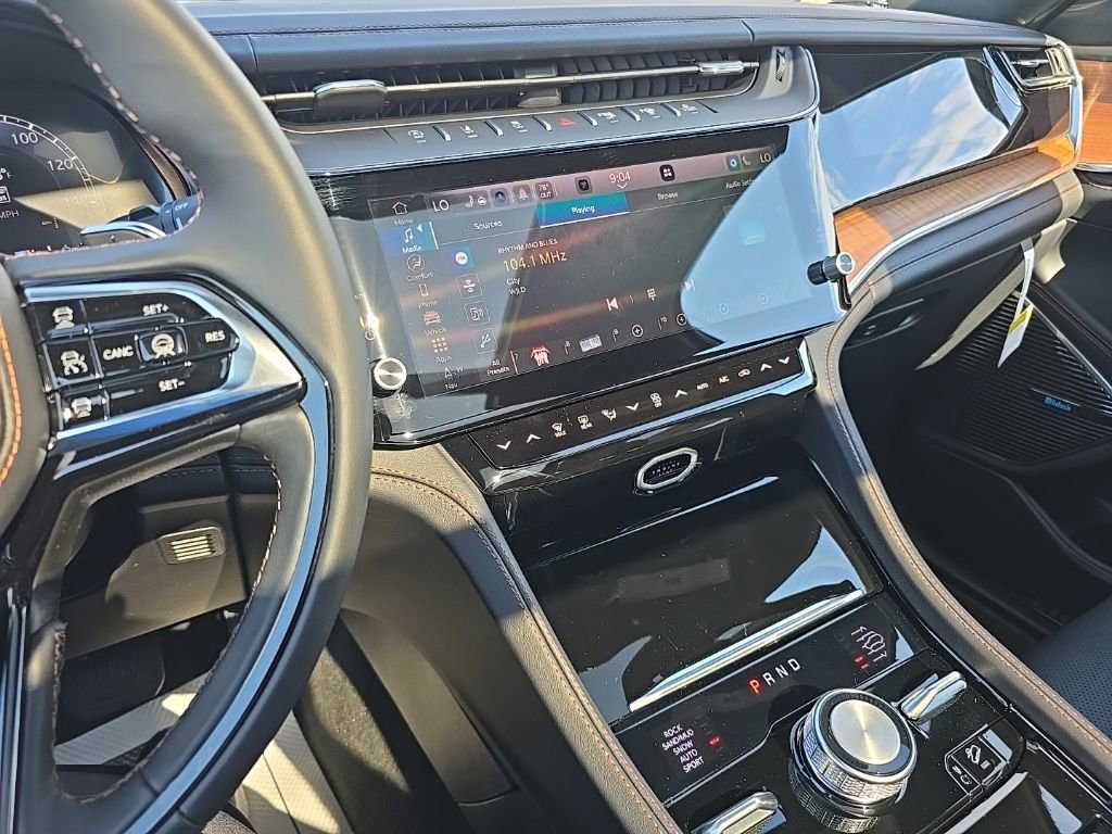New 2026 Jeep Grand Cherokee Summit AWD/4WD image 16
